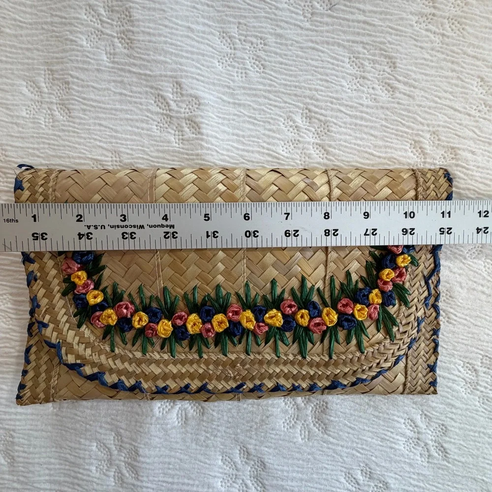 Vintage Straw Clutch Purse Floral woven handmade 11” - Picture 7 of 11